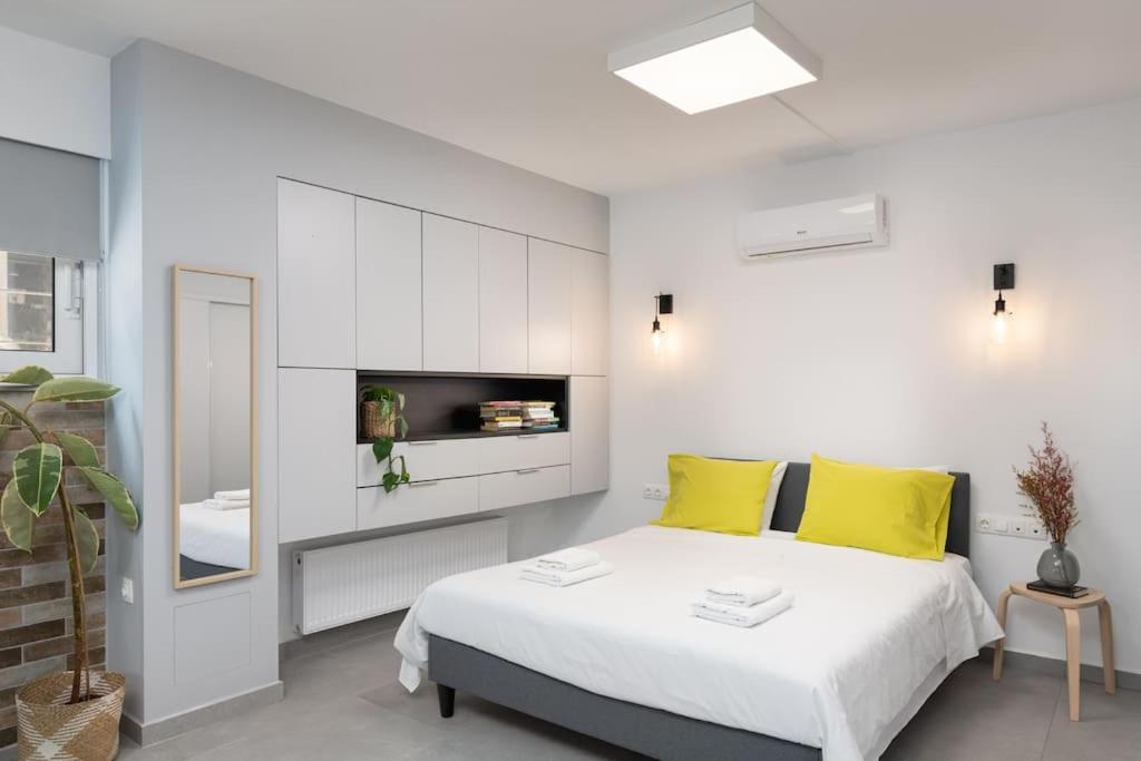 Stylish Studio Downtown เอเธนส์ ภายนอก รูปภาพ
